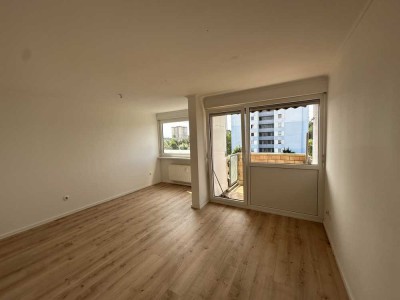 Helle, lichtdurchflutete 3-Zimmer-Wohnung mit Balkon in Dormagen