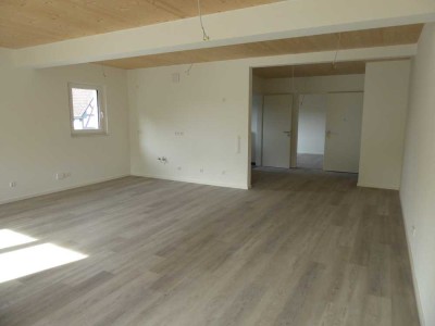 *Exklusive 2 Zi Wohnung mit Sonnenbalkon, Außenstellplatz und Keller*
