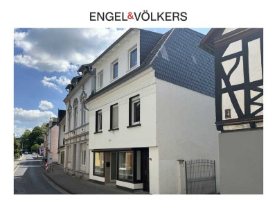 Engel & Völkers: Mittendrin - Gepflegtes Mehrfamilienhaus in Bad Honnef