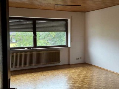 Helle 4-Zimmer Wohnung mit Balkon in Kaiserslautern Innenstadt