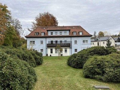 Wohnen, wo andere zur Kur fahren – charmante 2-Zimmer-Wohnung in Bad Brambach