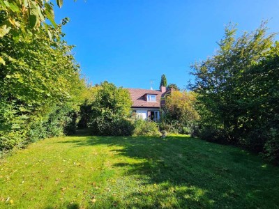 Walmdachbungalow freistehendes EFH in Kelkheim - Fischbach