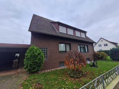 Attraktives 2-Familien-Haus mit schönem Garten und großen Keller