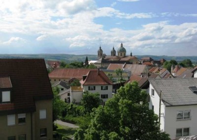 Gepflegte 2,5-Zimmer-DG-Wohnung mit Balkon in Weingarten