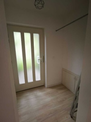 2-Zimmer-Souterrain-Wohnung mit großem Balkon und Einbauküche in Wilhelmsfeld