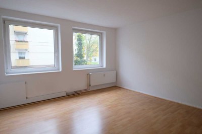 Attraktive Lage in Derendorf: Gut vermietete 2-Zimmerwohnung mit großem Balkon