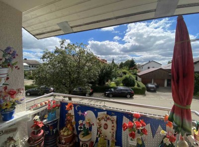Helle Wohnung mit Balkon & Stellplatz