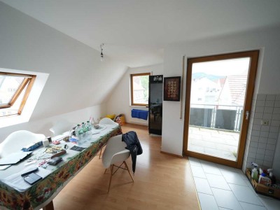 Geräumige 3,5 Zimmer Maisonette Wohnung in Metzingen