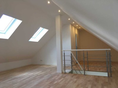 Moderne Galeriewohnung, 120 m², 4 Zimmer, 2 Bäder, Einbauküche