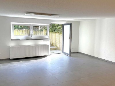 Erstbezug nach Renovierung!. Elegante Souterrainwohnung in Heinsberg-Lieck.