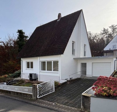 Kernsaniertes Einfamilienhaus. Direkt einziehen & wohlfühlen!