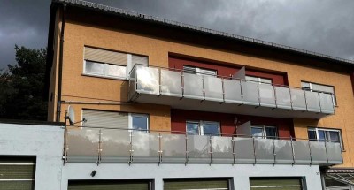 Helle 4,5-Zimmer Wohnung mit Balkon in Ispringen