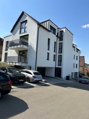 Erstbezug mit Balkon: Exklusive 3-Raum-Wohnung mit gehobener Innenausstattung in Albershausen