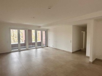 3-Zimmer im Neubau: Zwei Bäder, Fußbodenheizung und Balkon!