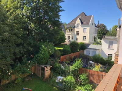 15 Min. nach Düsseldorf - gepfl. 5 - Zi. - Wohnung mit grossem Hobby - Bereich 100 qm in Wuppertal
