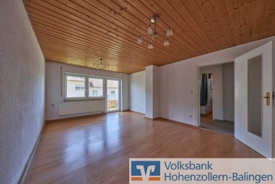 3-Zimmer Wohnung mit Balkon + Garage!