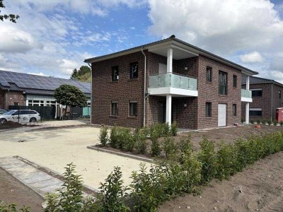 Erstbezug Neubau: EG mit Terrasse in Großenkneten