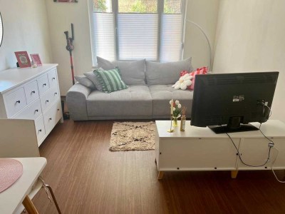 Studenten-Erdgeschosswohnung mit zwei Zimmern und EBK in Karlsruhe