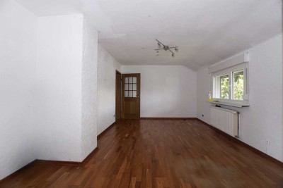 Angebautes Reihenendhaus mit kl. Garten