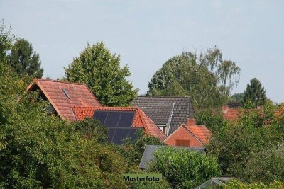 Einfamilienhaus mit integrierter Garage