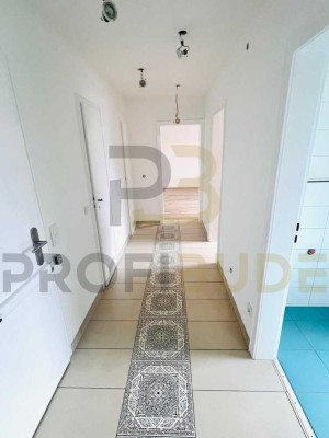 *PROVISIONSFREI* Helle 2,5-Zimmer-Wohnung Balkon, Einbauküche & Gäste-WC in Essen-Bredeney