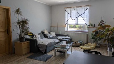 Wohnung mit kleiner Terrasse und Gäste-WC