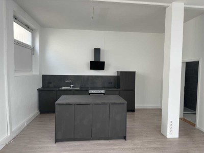 Warm 900,- Sanierte 1,5-Raum-EG-Wohnung mit Balkon und EBK in Baindt