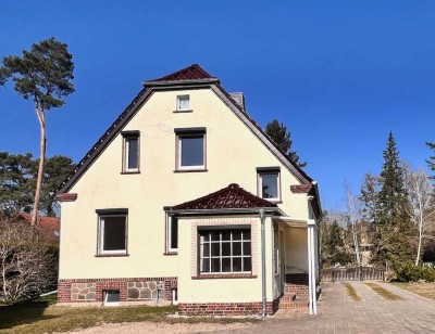 Einfamilienhaus mit großem Garten vor den Toren Berlins
