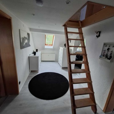 Attraktive und gepflegte 4-Zimmer-DG-Wohnung mit Balkon in Pegnitz