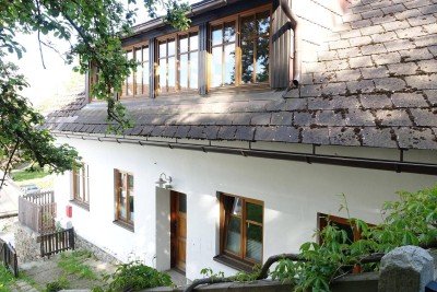 WOHNHAUS MIT GROSSEM GARTEN IN ZENTRALER STADTLAGE - AUSBLICK AUF DIE STADT