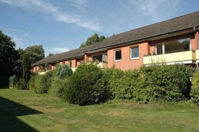 Großzügige 3-Zi.-Wohnung mit Einbauküche, Vollbad und großer Loggia