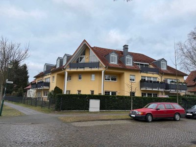 Aufwendig sanierte 2-Zimmer-Wohnung (1. OG) zentrumsnah im beliebten Mädchenviertel / Nähe S-Bahnhof