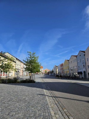 Erstbezug nach Sanierung: Stilvolle 3-Zimmer-Wohnung im Stadtplatz von Neumarkt-St. Veit