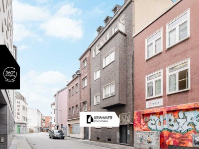 Duisburg-Dellviertel: Dreieinhalb-Zimmer-Dachgeschosswohnung mit großzügiger Wohnküche und Abstellr.