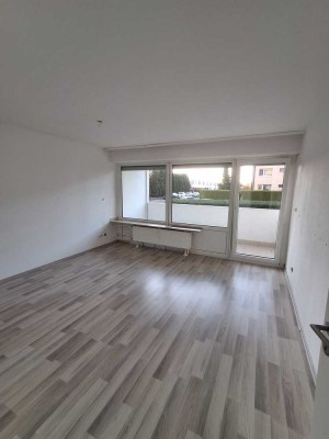 Top 3 Zimmer Wohnung mit Balkon im Erdgeschoss!