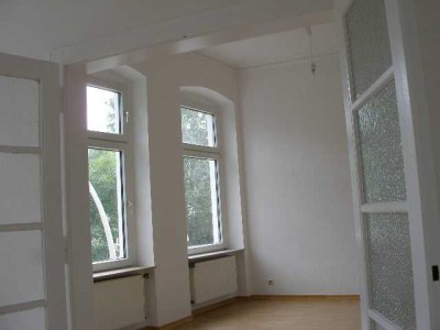 Helle, elegante Wohnung Endenicher Allee. 1. OG, nahe Mensa