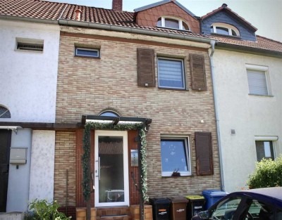 Charmantes Reihenmittelhaus in zentraler Lage von Worms- mit Garten, Terrasse und Balkon