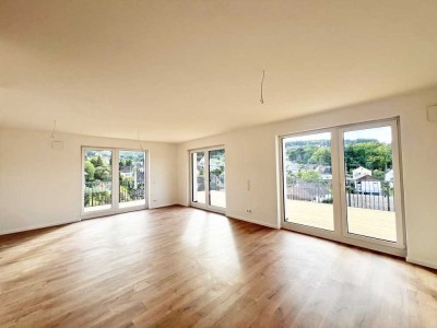 PENTHOUSE MIT BLICK ÜBER DIE STADT!
3 Zimmer