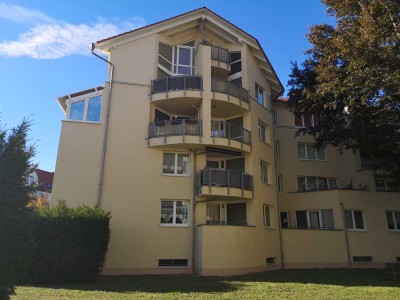 Einladende Singlewohnung mit großem Balkon und EBK!