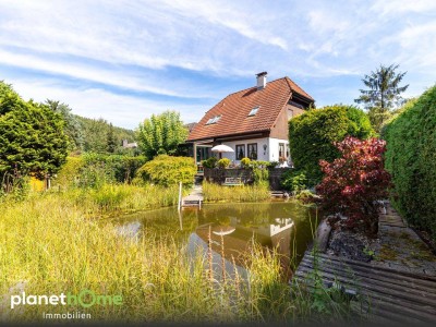Harmonie im Grünen: Tolles Landhaus mit wunderschönem Garten