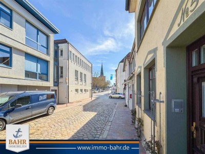 Zentrales Wohnen mit Blick auf das Binnenwasser!