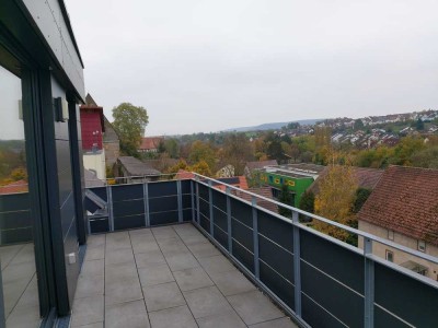 Wunderschöne 3,5-Zi.-Whg, kein Durchgangsverkehr, gr. Balkon, grandioser Weitblick, nur langfristig