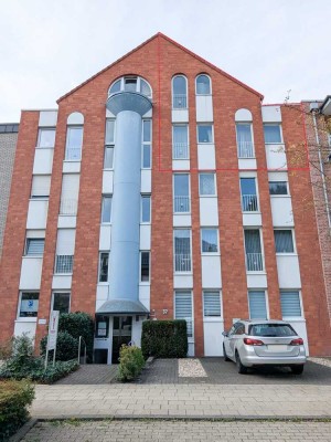 Top-Wohnung mit Aufzug, Klima, Balkon, Dachterrasse und Pkw-Stellplatz in Grevenbroich
