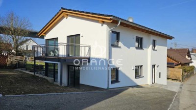 ***Traumhafte Neubau Dachgeschosswohnung mit Dachterrasse und Garage in Passau zur Miete***