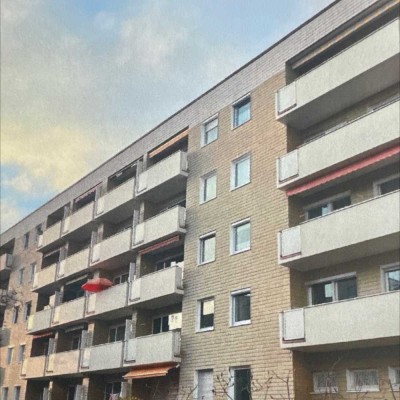 Renovierte 2-Zimmer-Erdgeschosswohnung mit Balkon in Germering