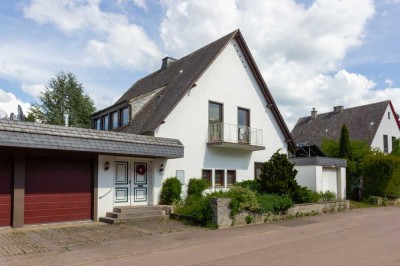 Am Kandelbach - Charmantes Einfamilienhaus mit viel Platz in begehrter Lage