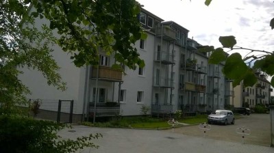 Stilvolle, neuwertige 1-Zimmer-Wohnung mit Balkon und Einbauküche in Pinneberg