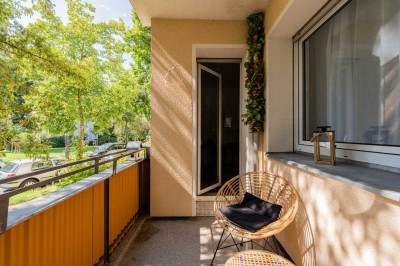 Moderne 2-Zimmer Wohnung mit Balkon und Arbeitsbereich