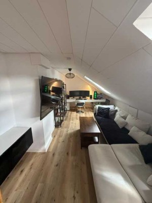 Attraktive und modernisierte 2-Zimmer-Dachgeschosswohnung in Bielefeld