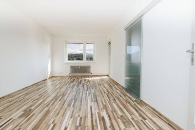PROVISIONSFREI I 6.STOCK MIT LIFT I RUHIGE LAGE I 2 ZIMMER I LOGGIA I AUSSICHT I LICHTDURCHFLUTET I PROJEKT WOHNEN